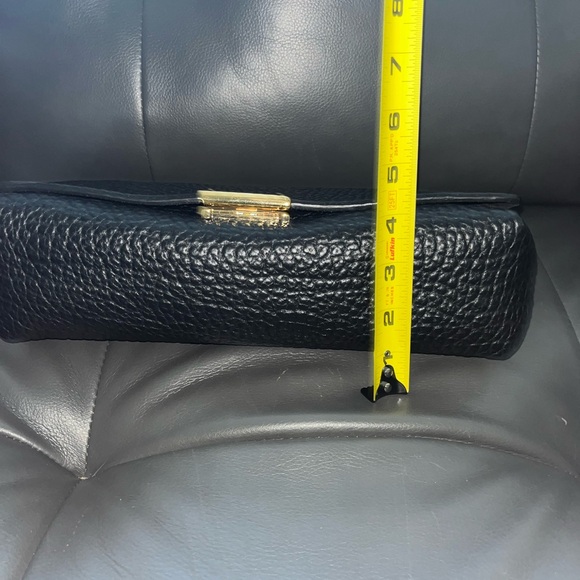 NWT Burberry Medium Mildenhall - Picture 15 of 17